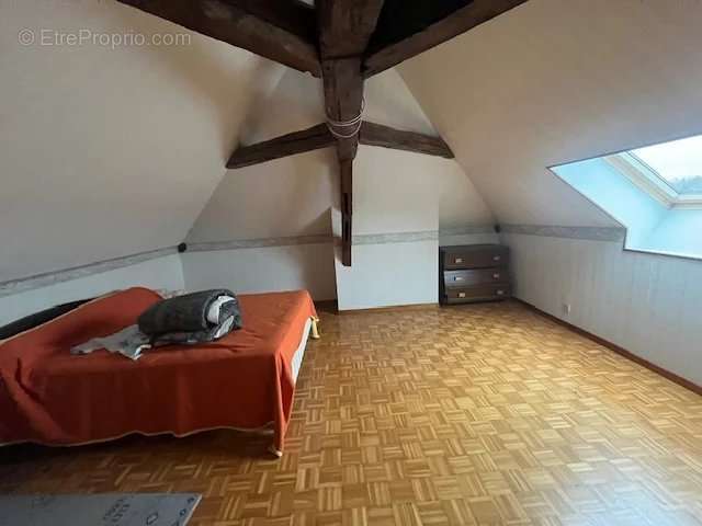 Maison à BRIENON-SUR-ARMANCON