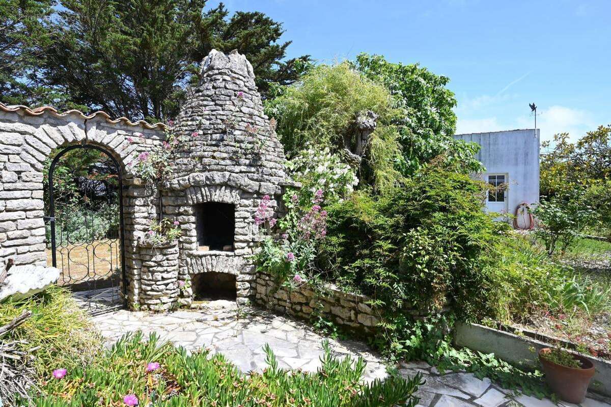 Maison à SAINT-CLEMENT-DES-BALEINES