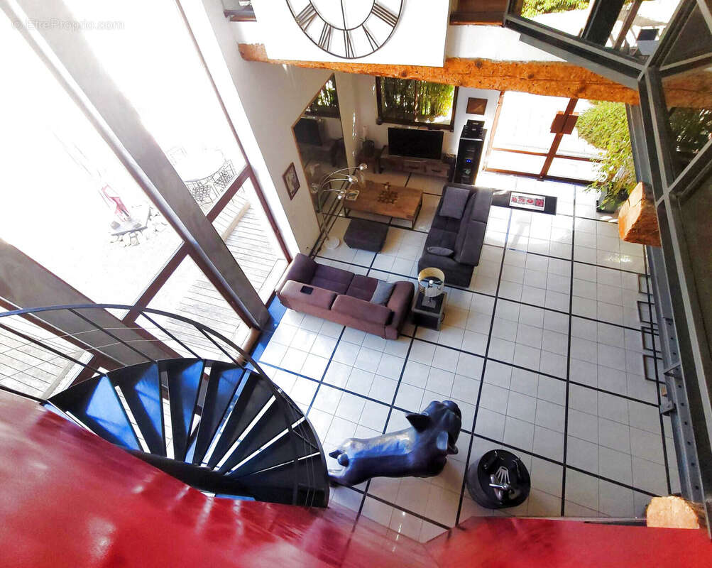 A vendre maison de caractère avec Piscine Chauffée au Centre du Village - photo 6