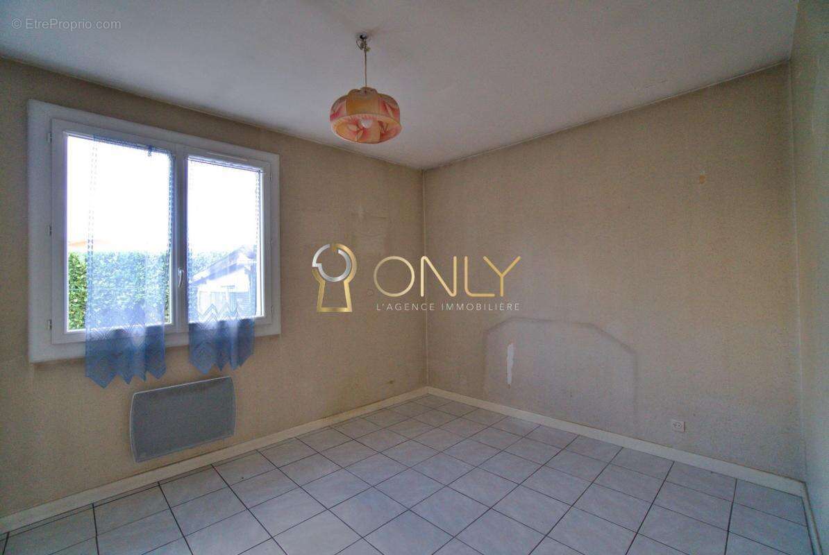 Maison à DECINES-CHARPIEU