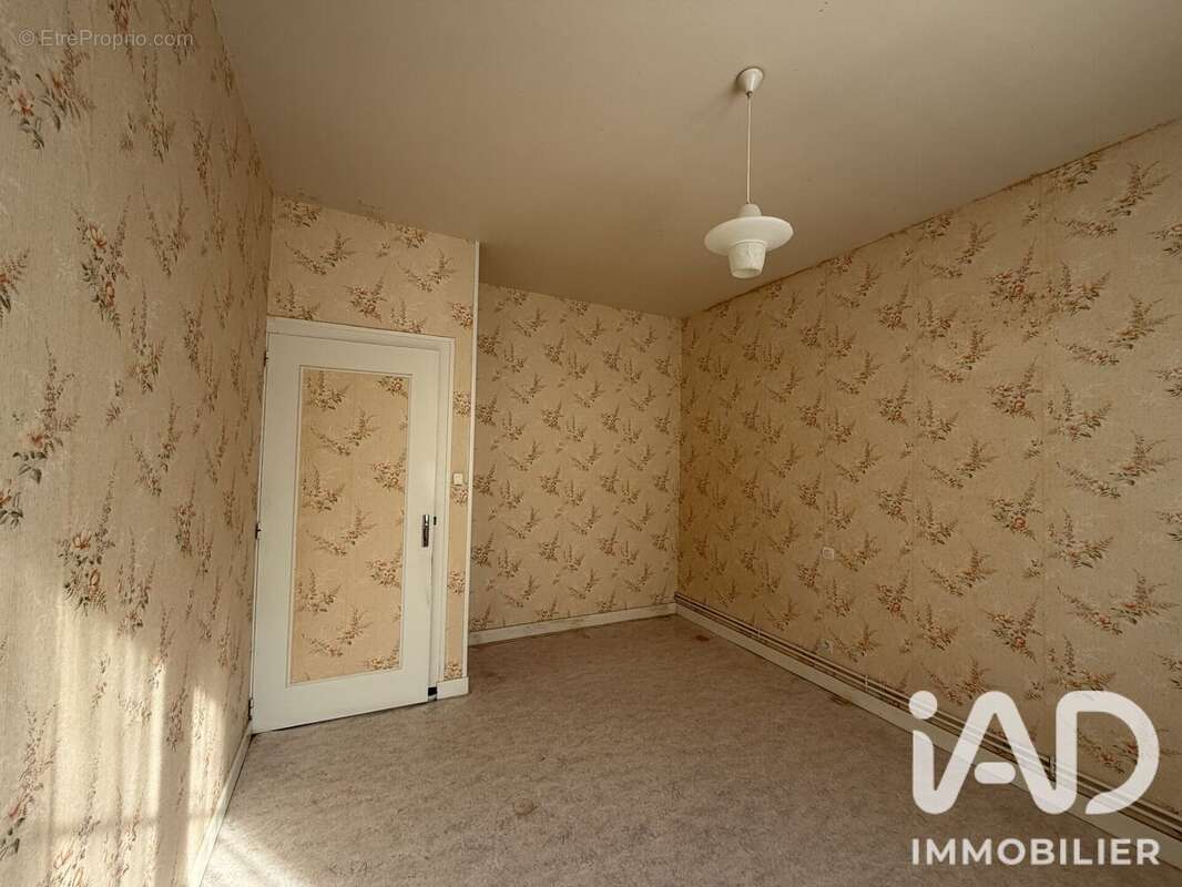 Maison 90 m² à Airvault  - photo 9