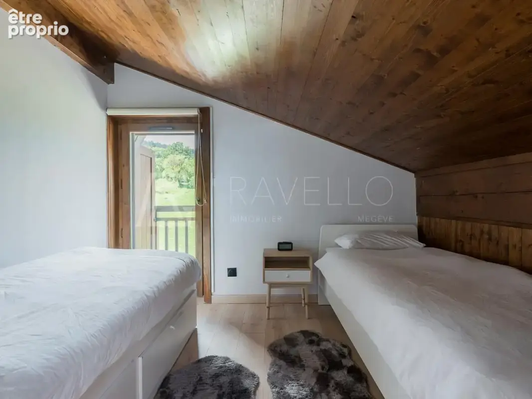 Chalet composé de cinq appartements   300 m2 avec vue exceptionnelle sur le Mont-Blanc - photo 8