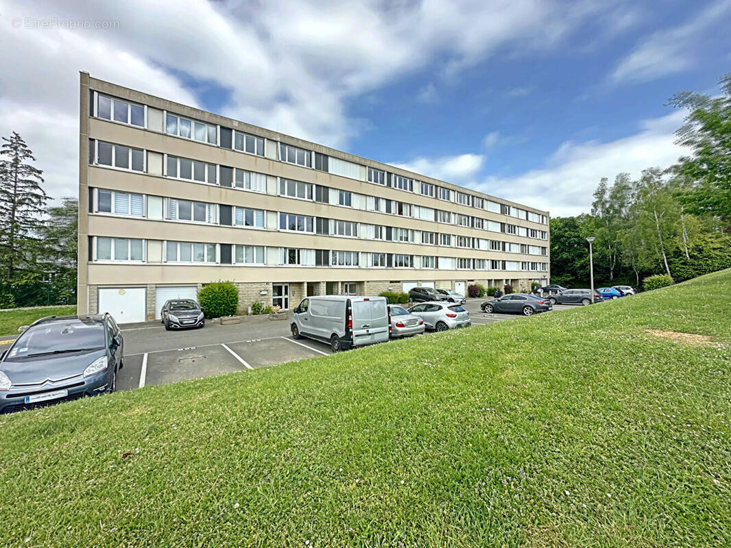 Appartement à BEYNES