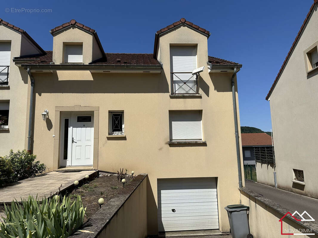 Maison à CORNY-SUR-MOSELLE