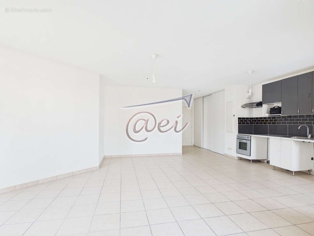 Appartement à SAINT-MAXIMIN-LA-SAINTE-BAUME