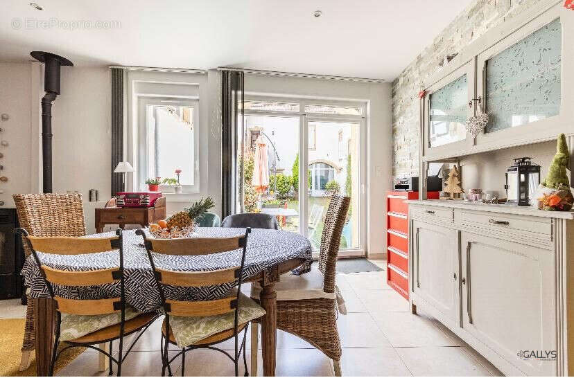 Appartement 96 m² à Longeville-Les-Metz  - photo 8