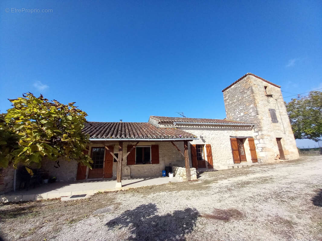 Maison à CONDEZAYGUES