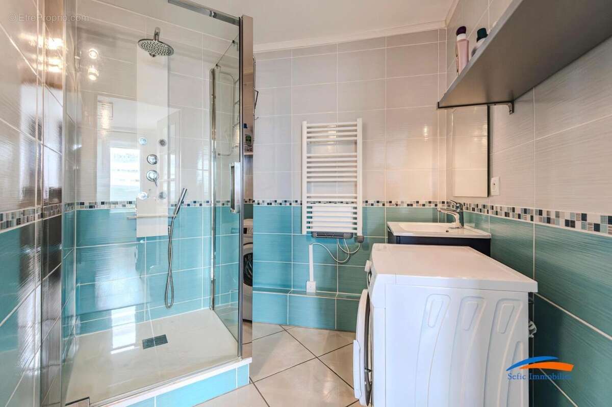   - Appartement à REIMS