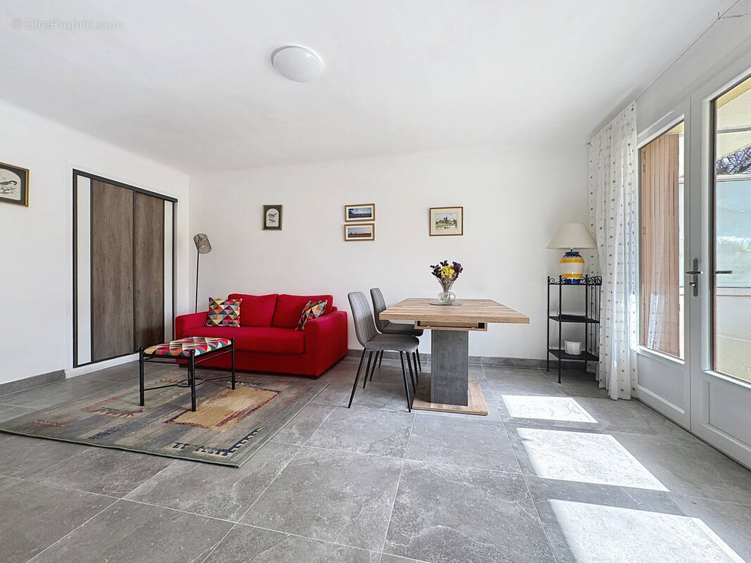 Appartement à SANARY-SUR-MER