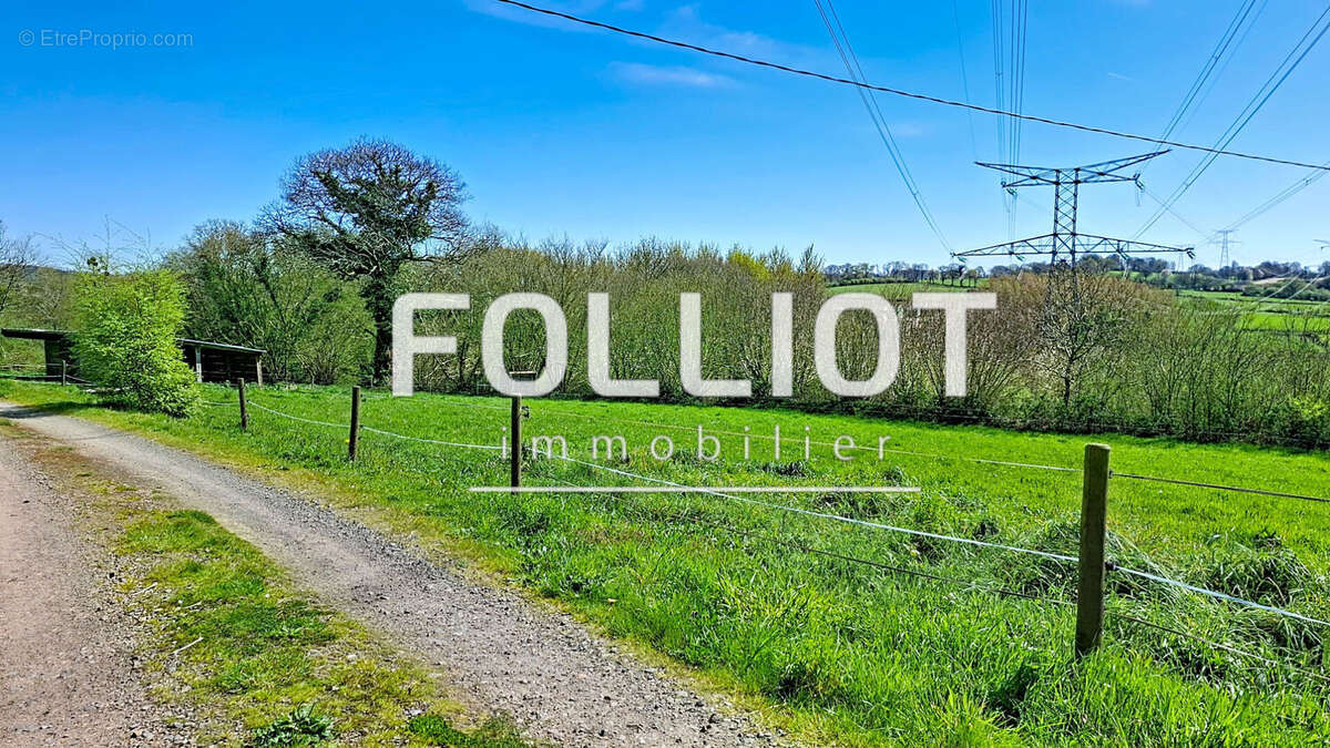 Maison à VILLEDIEU-LES-POELES