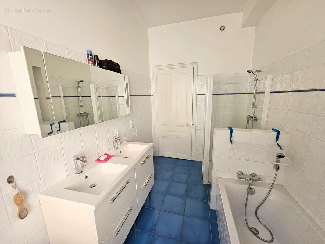 Appartement à VALS-LES-BAINS