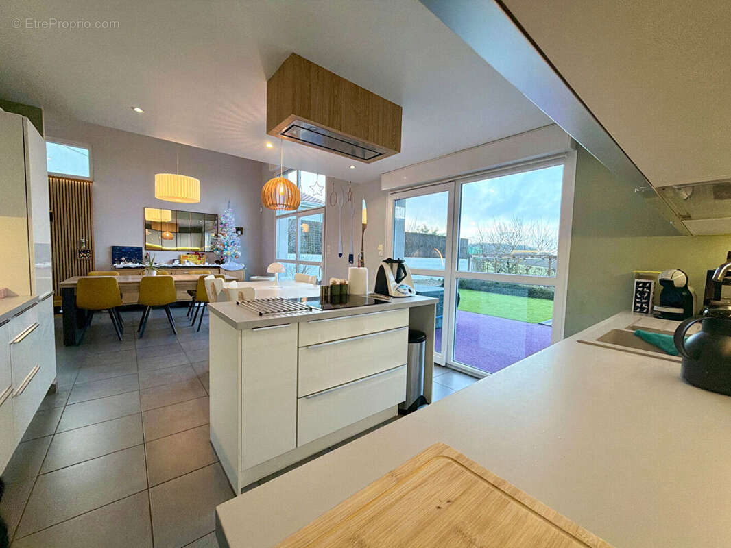 Maison à MONTOIS-LA-MONTAGNE