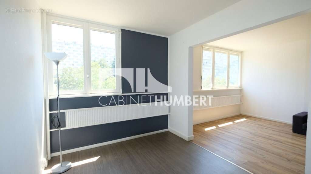Appartement 73 m² à Saint-Etienne  - photo 6
