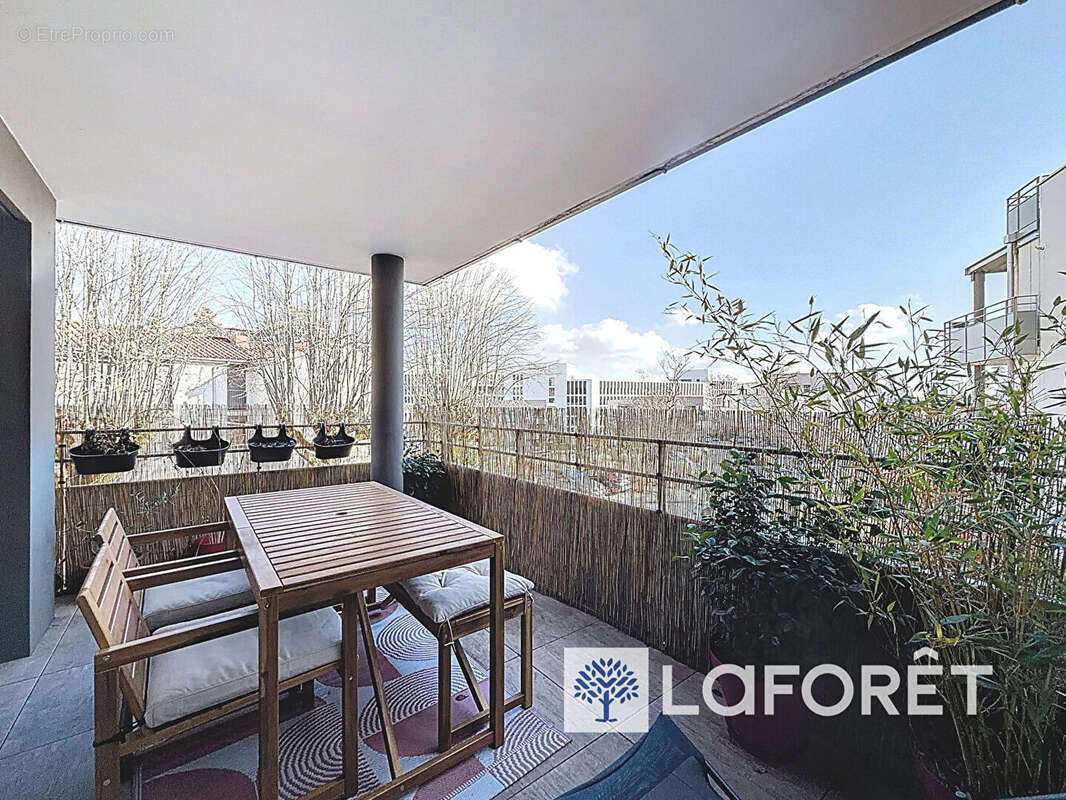 Appartement à CHAMPAGNE-AU-MONT-D'OR