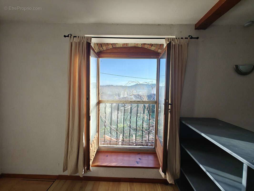 Maison à BELVEZE-DU-RAZES