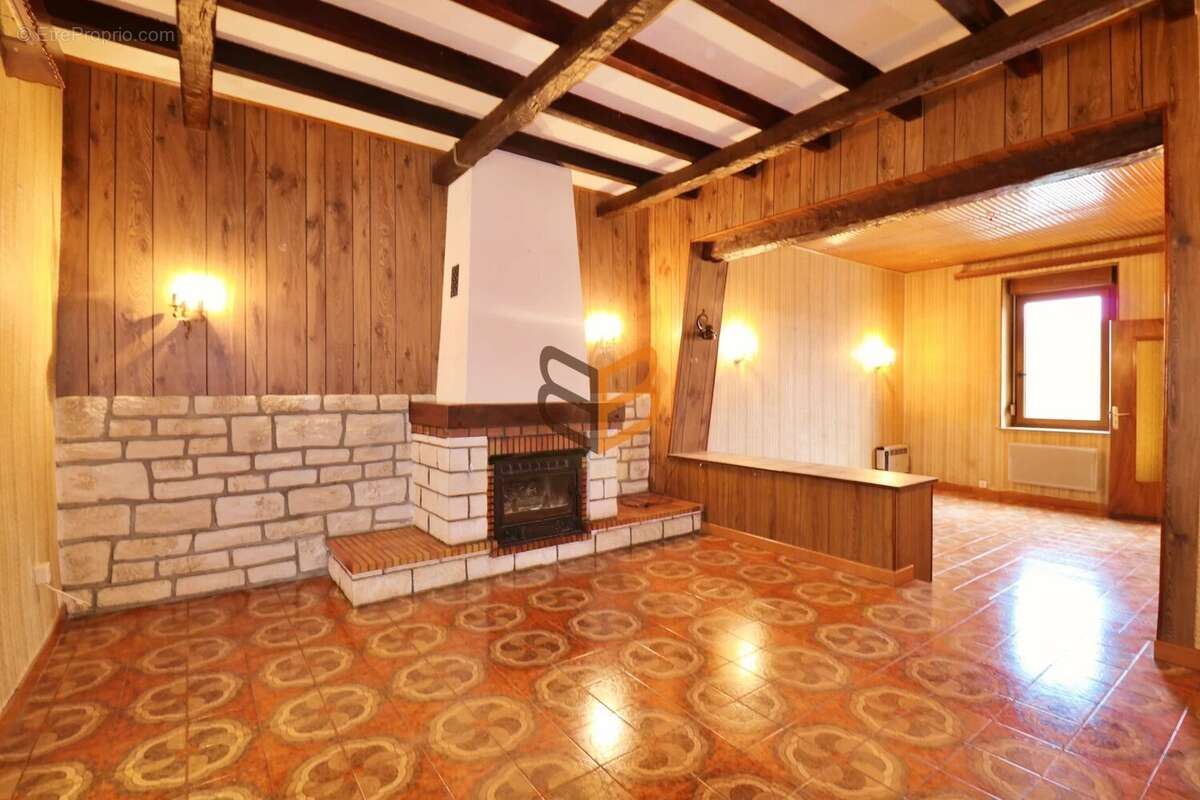 Maison à HUSSIGNY-GODBRANGE