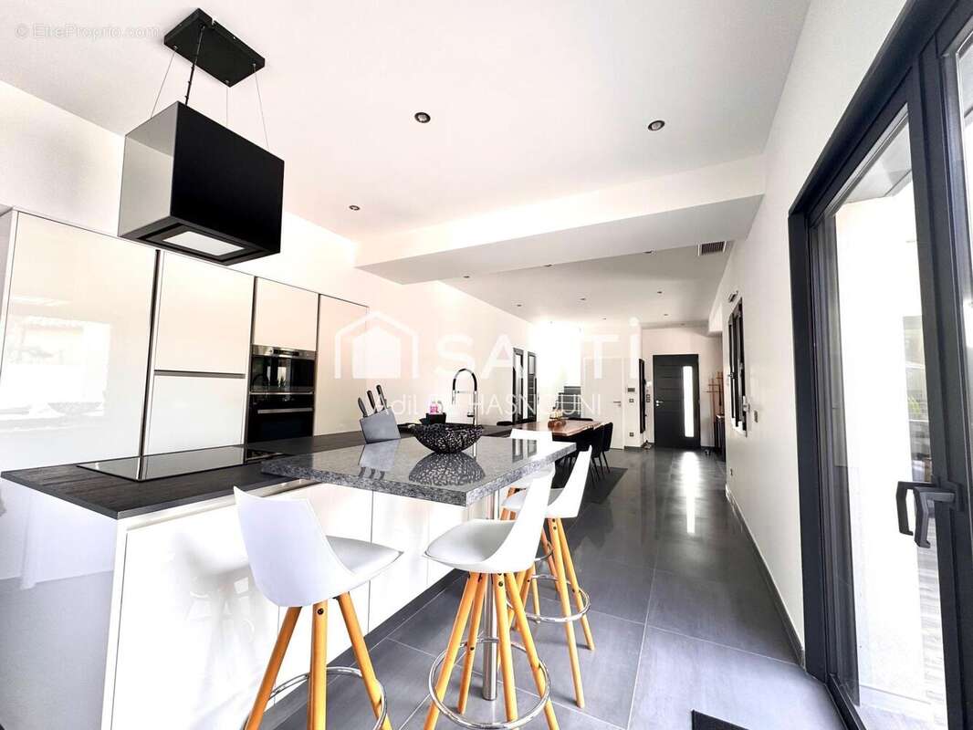 Photo 9 - Maison à VILLETELLE