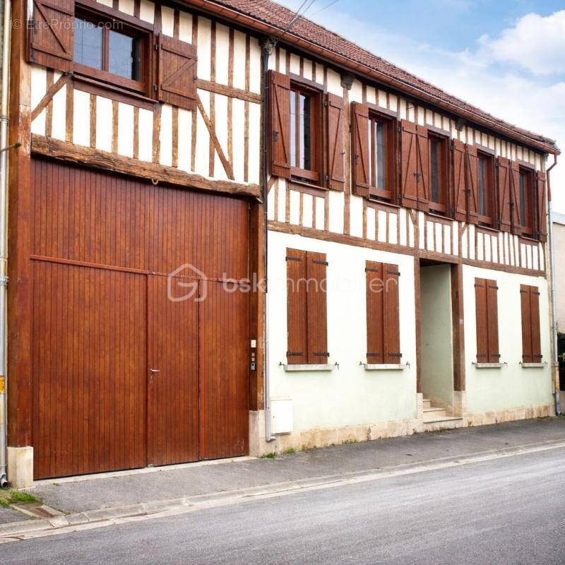 Appartement à LOISY-SUR-MARNE