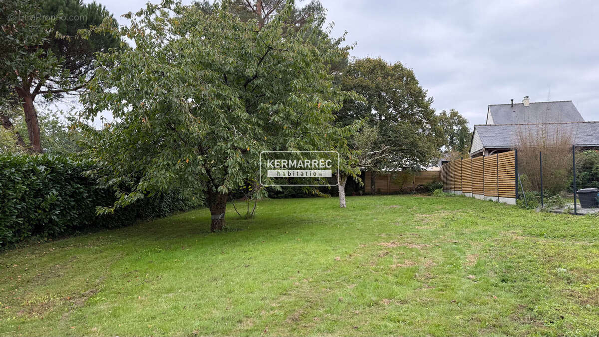 Terrain à LA CHAPELLE-SUR-ERDRE