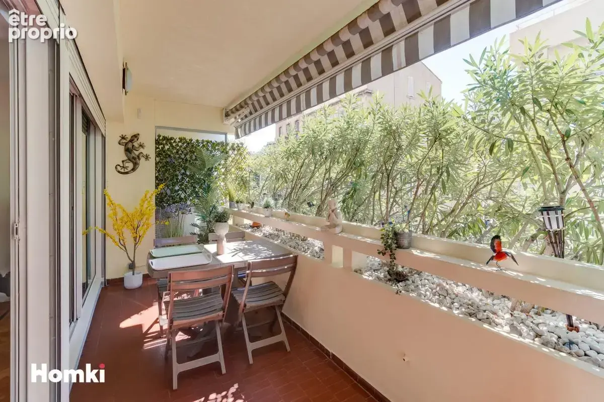 Appartement T3 de 77 m² à Marseille 13008, Rue Paradis - photo 3