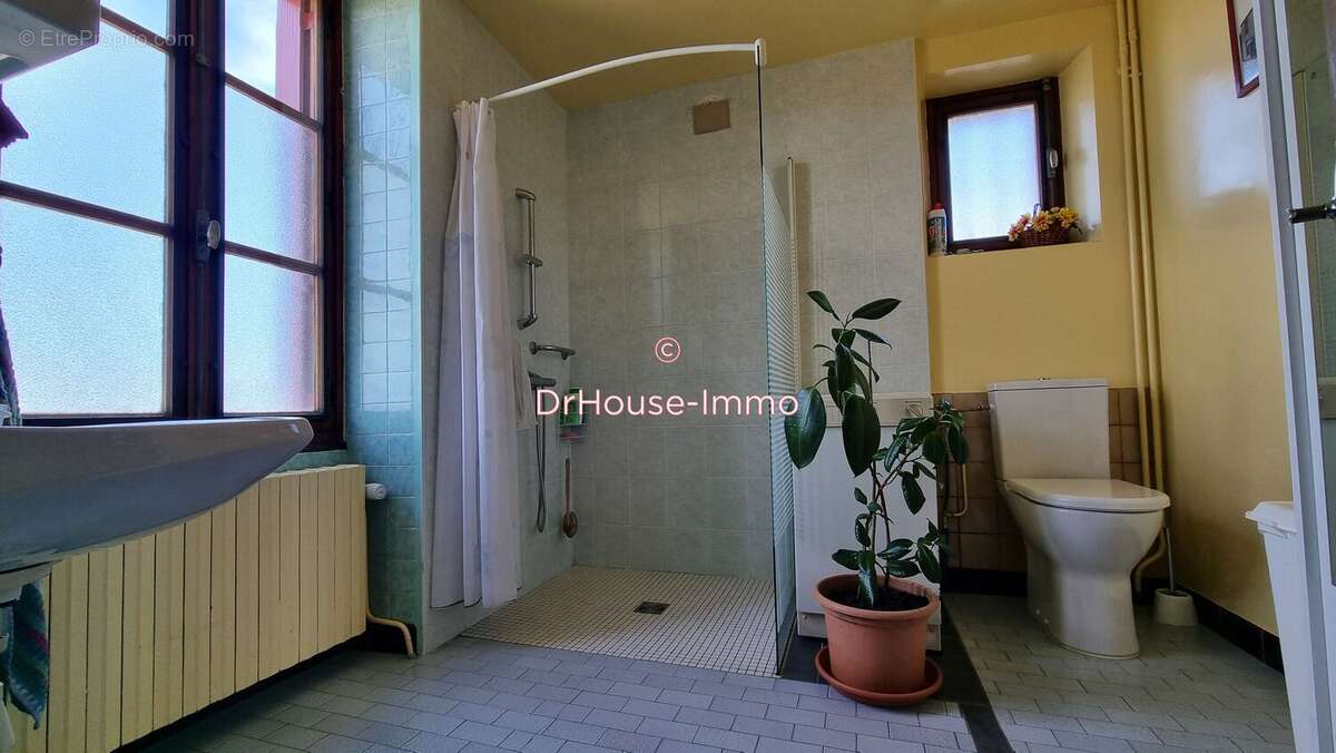 Maison à LOURDOUEIX-SAINT-PIERRE