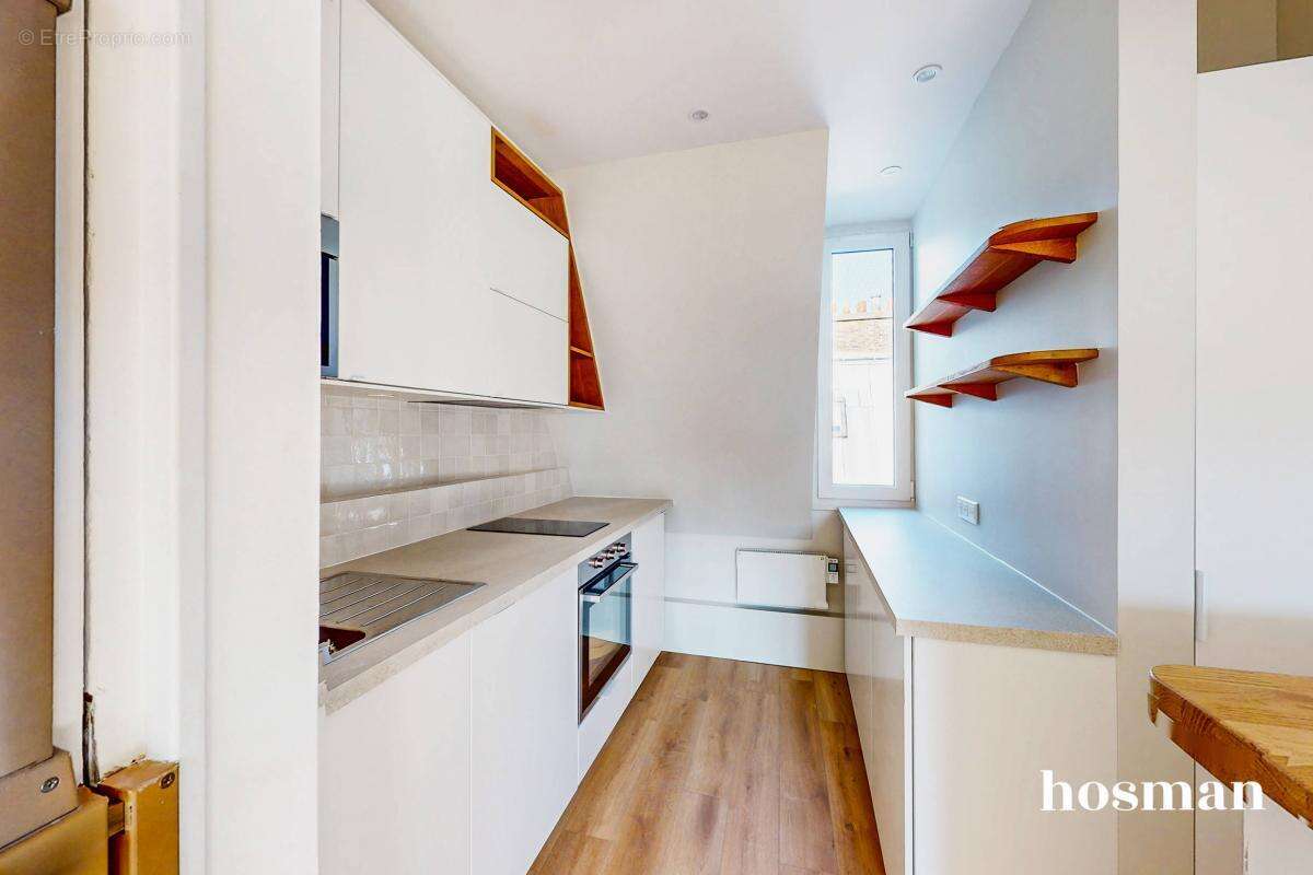 Appartement à PARIS-1E