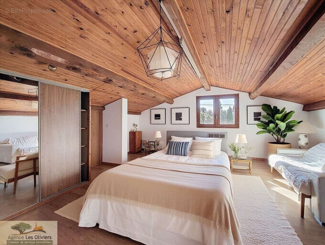 Maison à SAINT-GEORGES-D'ORQUES