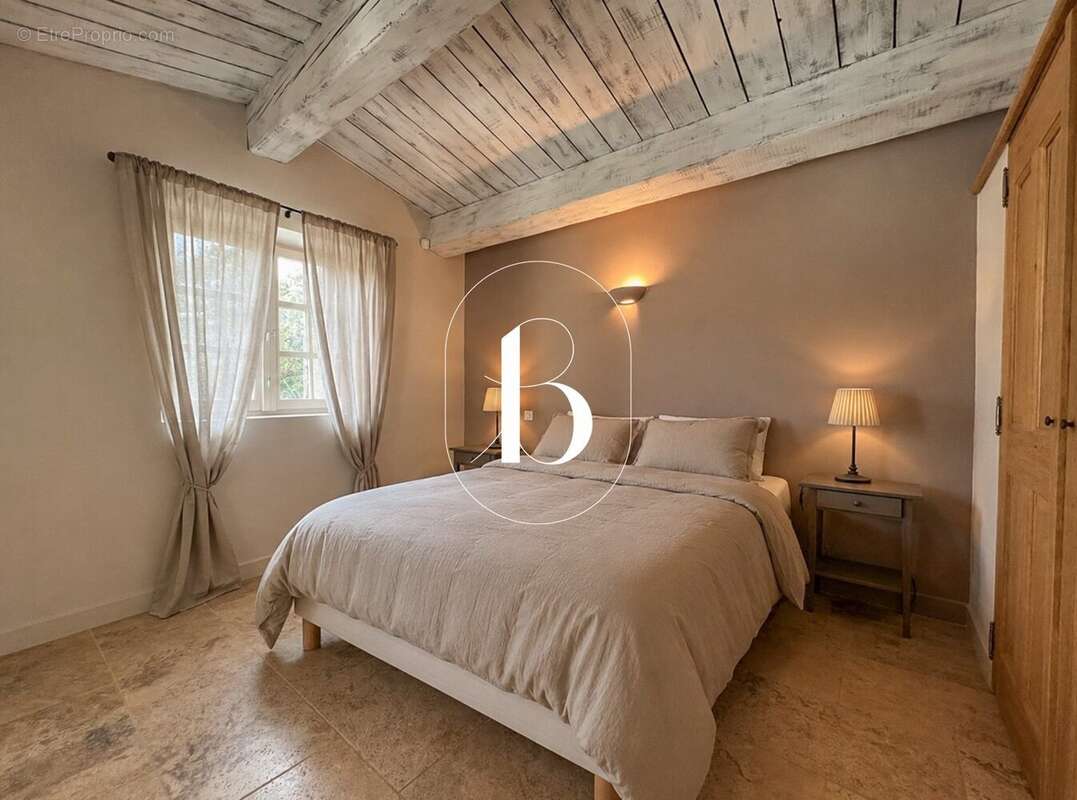 Maison 210 m² à Goudargues  - photo 23