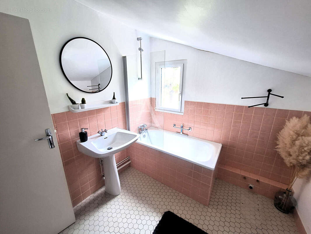 Jolie maison spacieuse, 4 chambres, au calme - photo 11