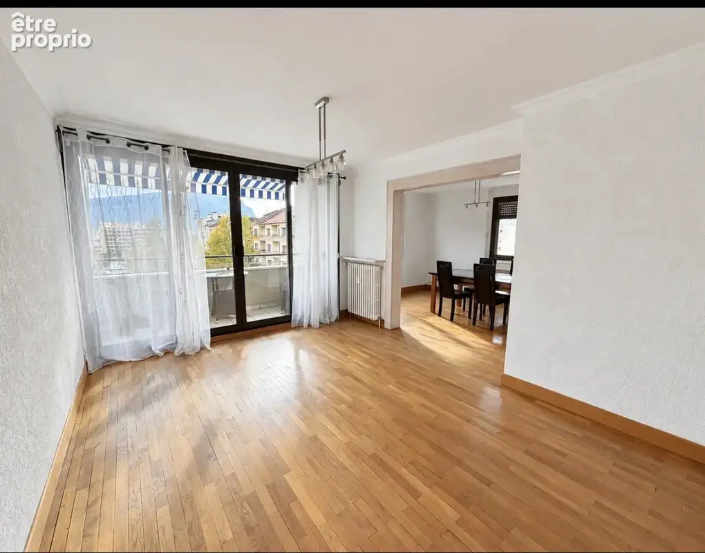 Annemasse Centre – T4 Lumineux Avec Deux Balcons Et Garage. - photo 8