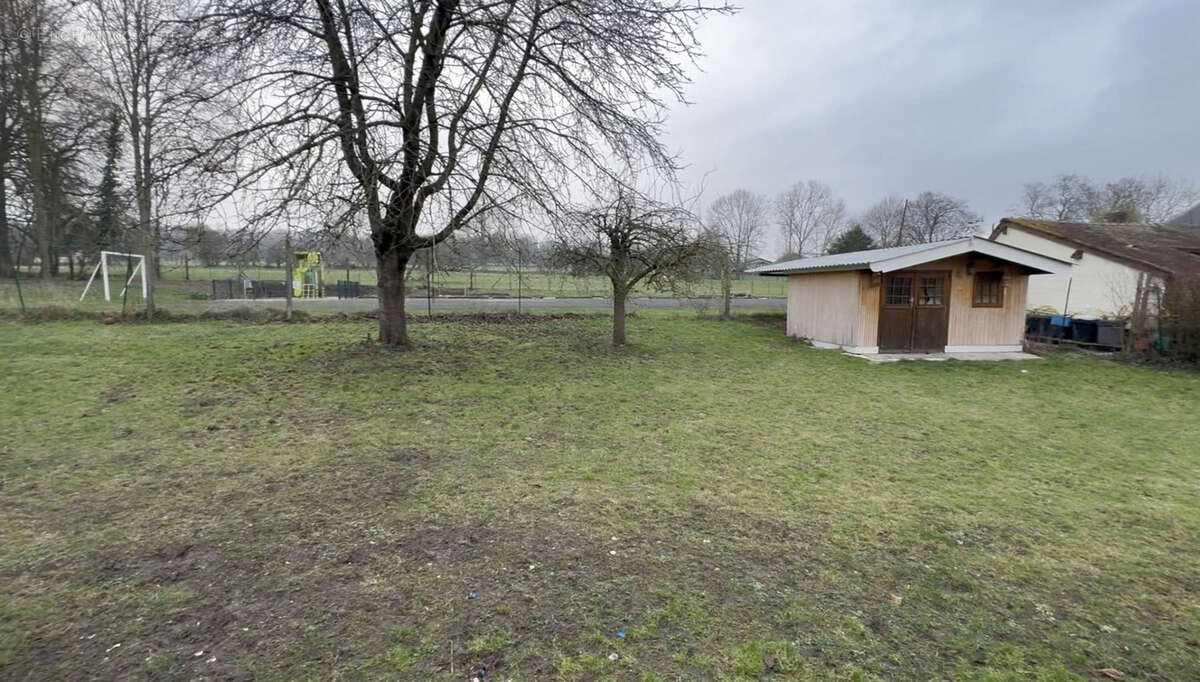 Maison à BUSSUS-BUSSUEL