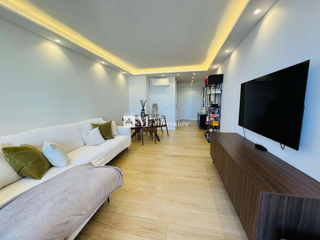 Appartement à COGOLIN