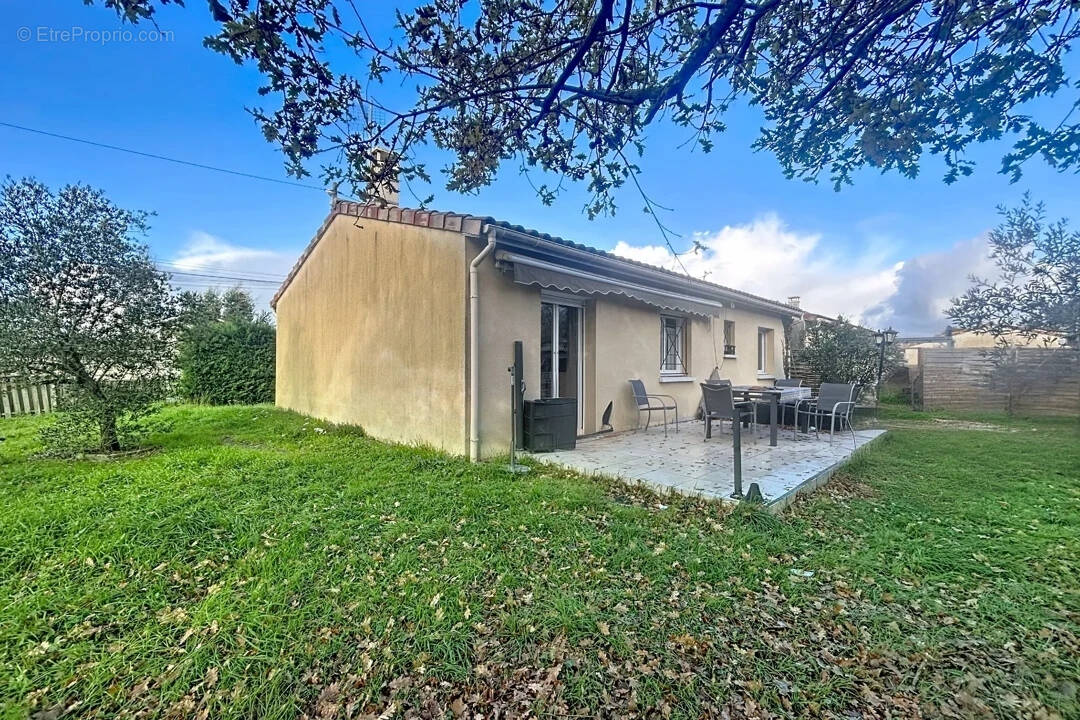 Maison à AMBARES-ET-LAGRAVE