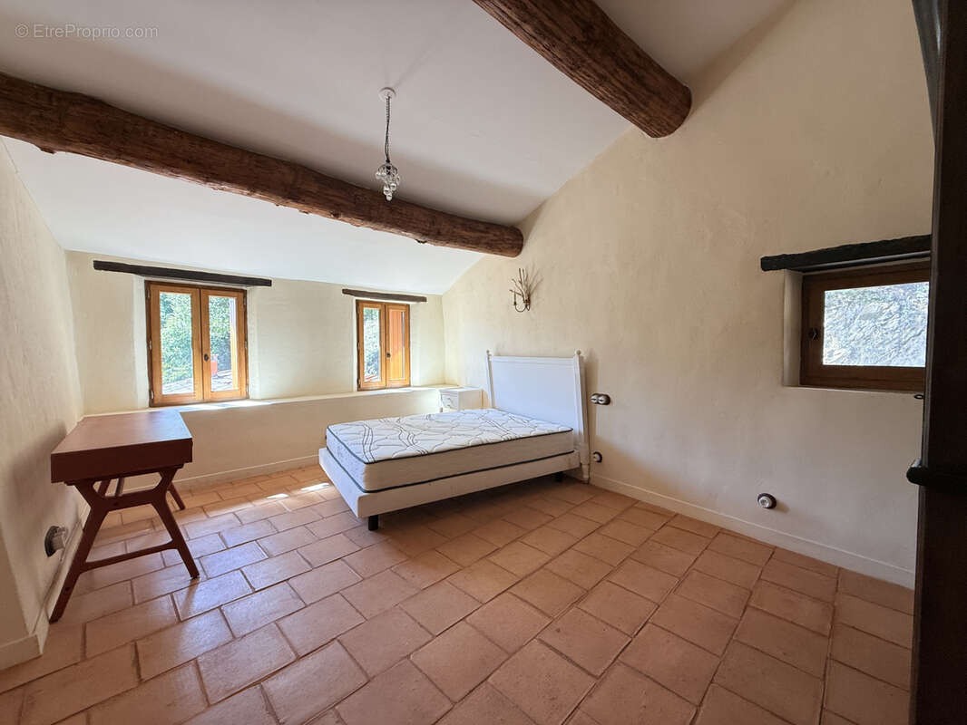 Horizon Privé - Domaine en Pierre de 538 m2, 9 Suites, Vue infinie jusqu'à la Mediterranée - photo 15