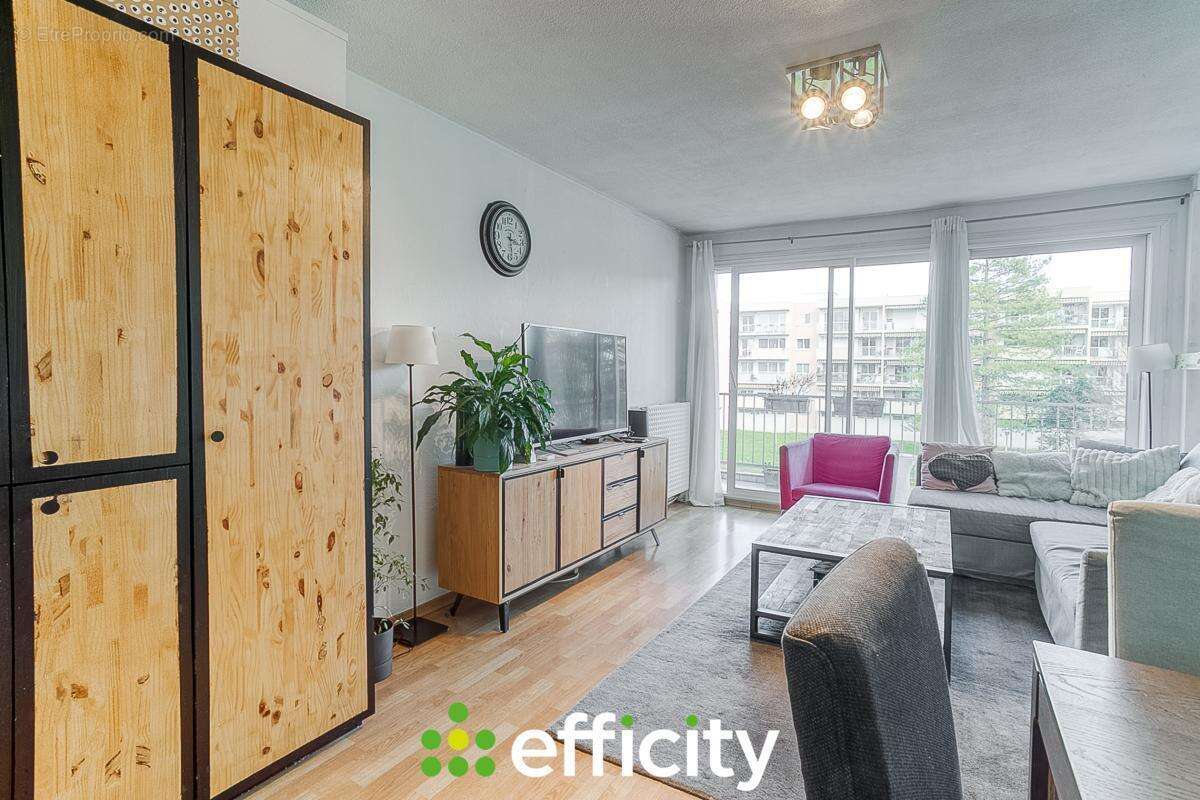 Appartement à SAINT-SYMPHORIEN-D'OZON