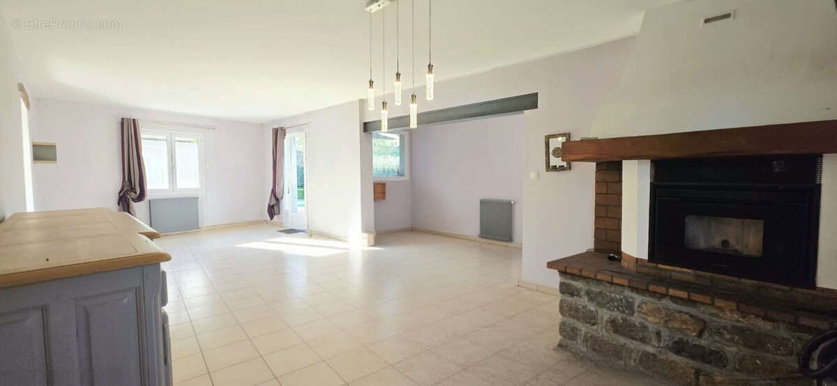 Maison à BELCASTEL-ET-BUC