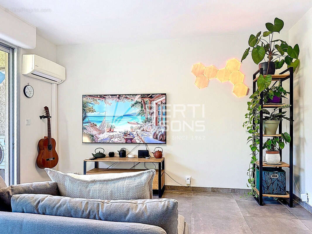 Exclusivite  - appartement 2 pieces renove - terrasse - jardin 100m² - parking - cave - photo 14