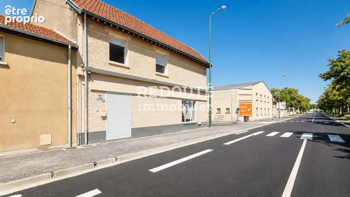 Murs à vendre d'un local commercial avec maison privative - photo 17