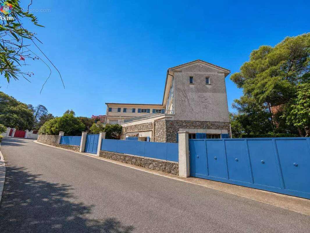 Agay – 4 pièces en duplex – vue mer – grande terrasse – garage & parking - photo 13