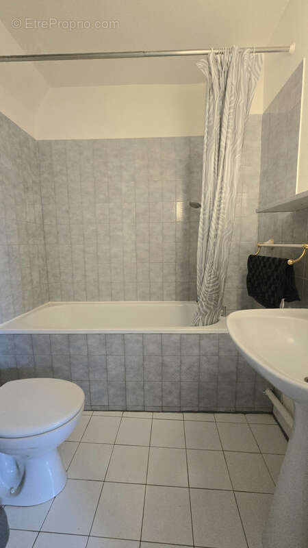 Appartement à BONNELLES