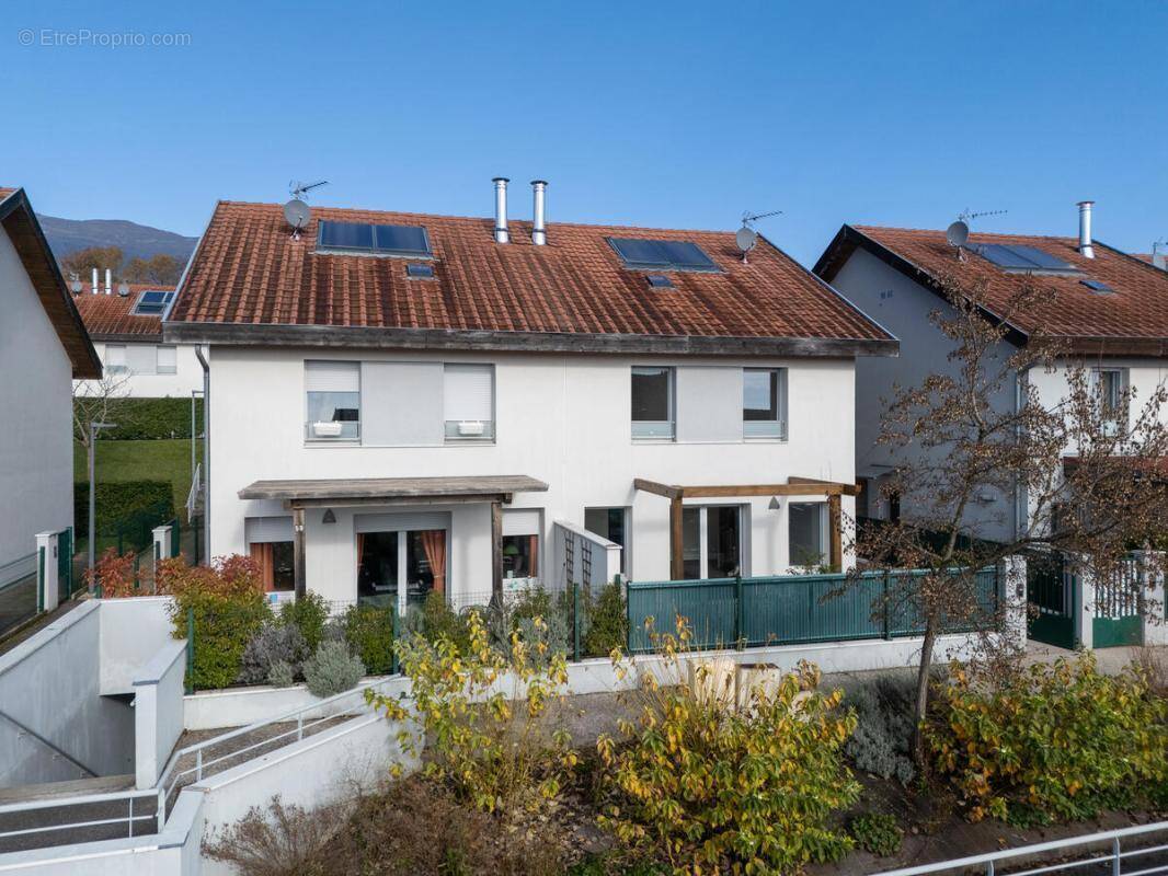Maison à CHEVRY