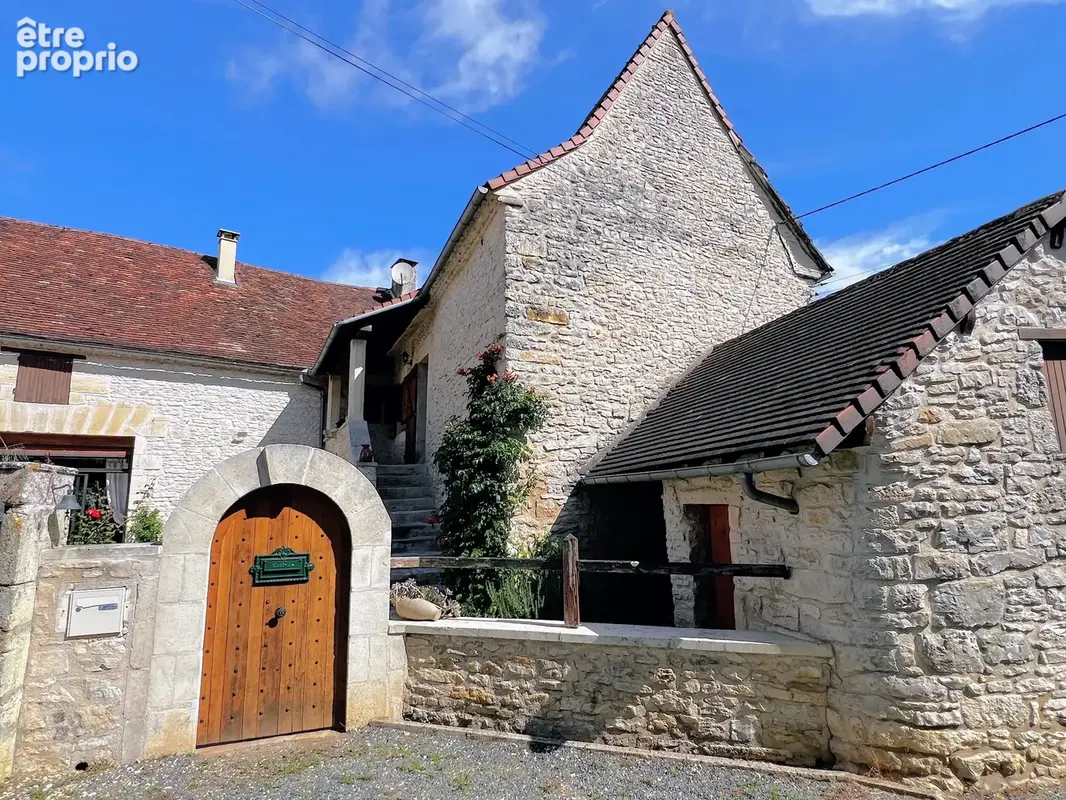 Photo Maison à Coulaures au prix de 349 800€