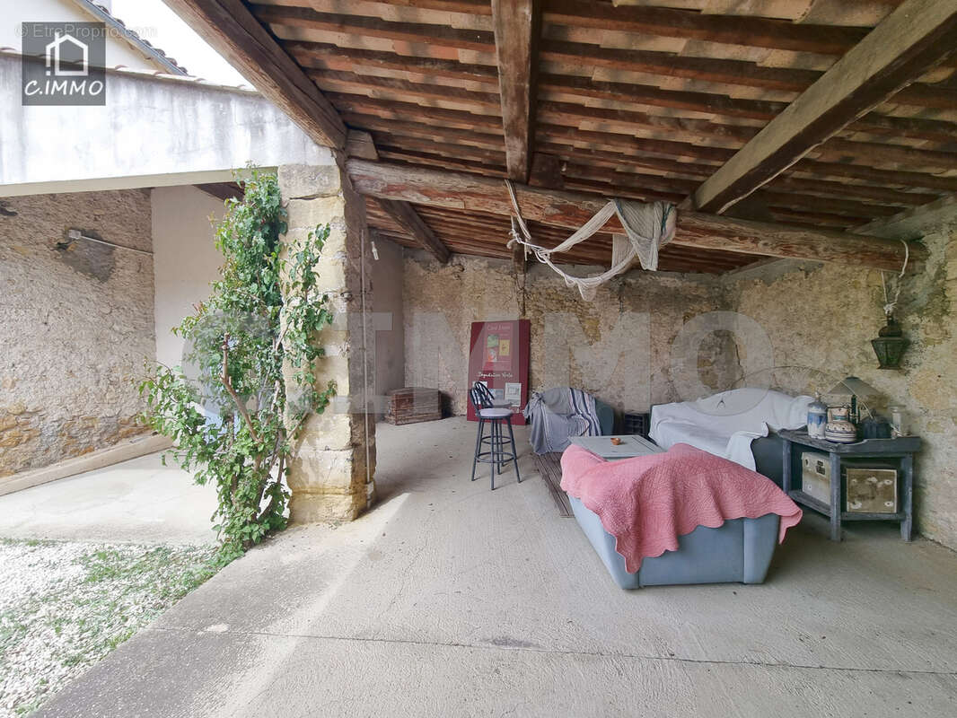 Maison à ABEILHAN