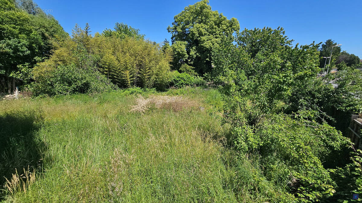 Terrain à NANCRAS