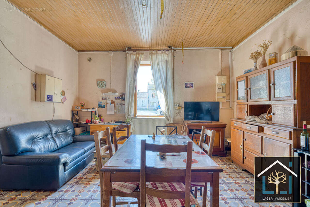 Maison à NIEVROZ