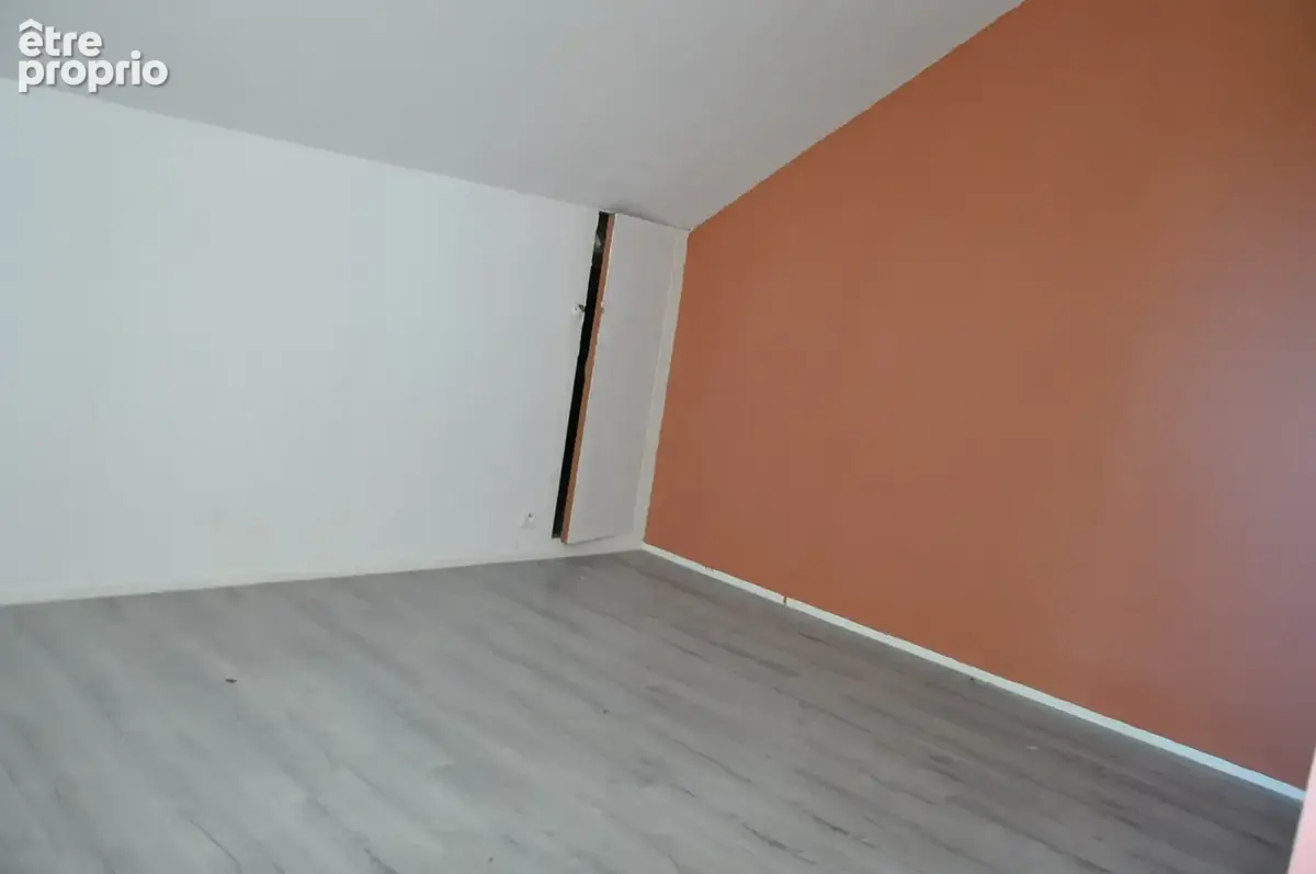 Beau pavillon avec 4 chambres à rafraichir, terrain de 2001 m2 - photo 11