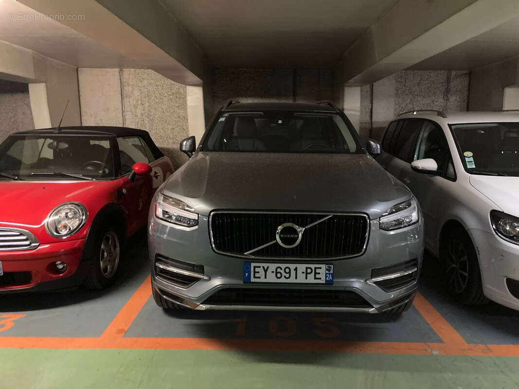 Parking à PARIS-6E