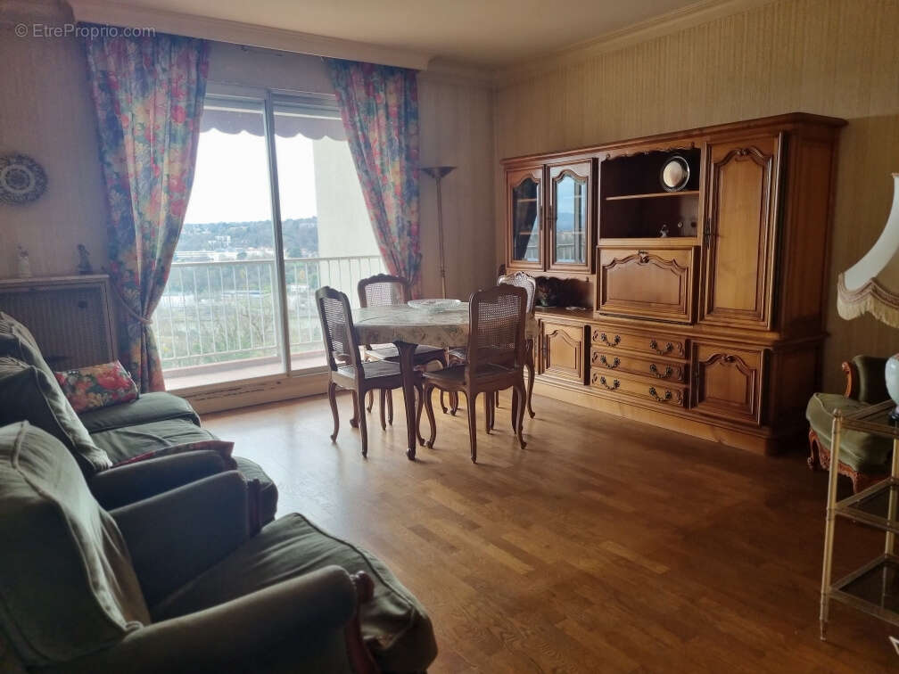 Appartement à CALUIRE-ET-CUIRE