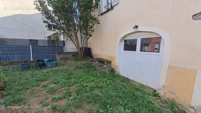 Maison à CEYRAT