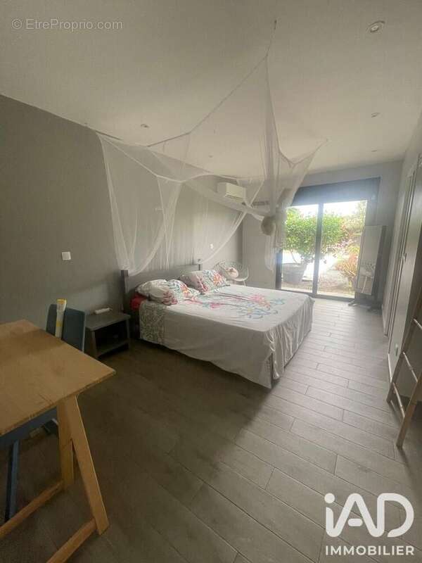 Maison 174 m² à Saint-Francois  - photo 6